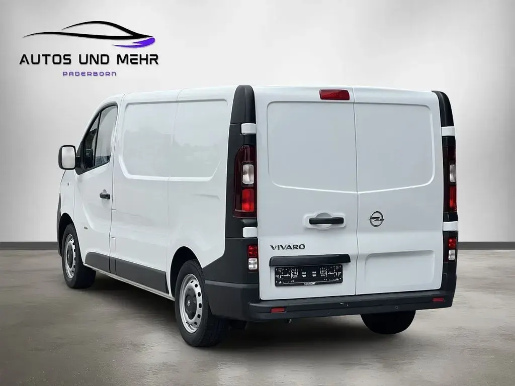 Gebraucht Opel Vivaro 120 PS (88 kW) 2018 Weiß Van / Kleinbus