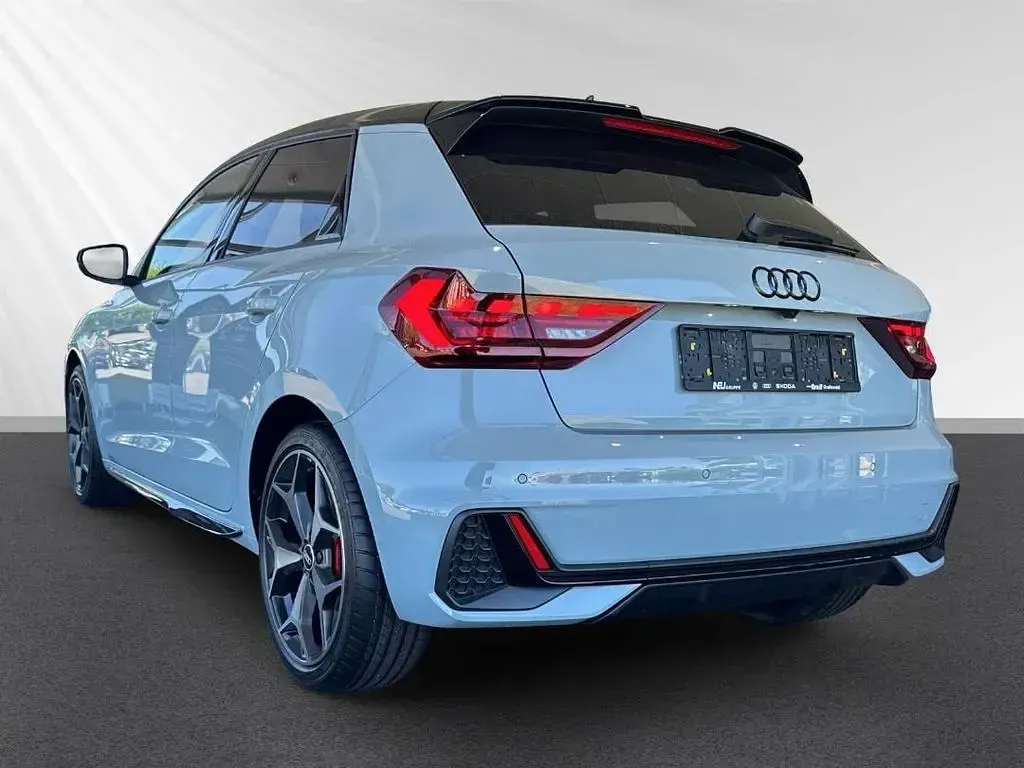 Neu Audi A1 Sportback S-Line 150 PS (110 kW) 2025 Pfeilgrau perleffekt mythossch Kleinwagen