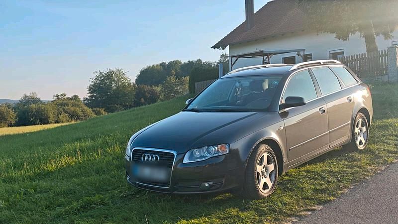Grau Gebraucht 2006 Audi A4 Kombi | 3.380 € (Fairer Preis) - Bild 1/4