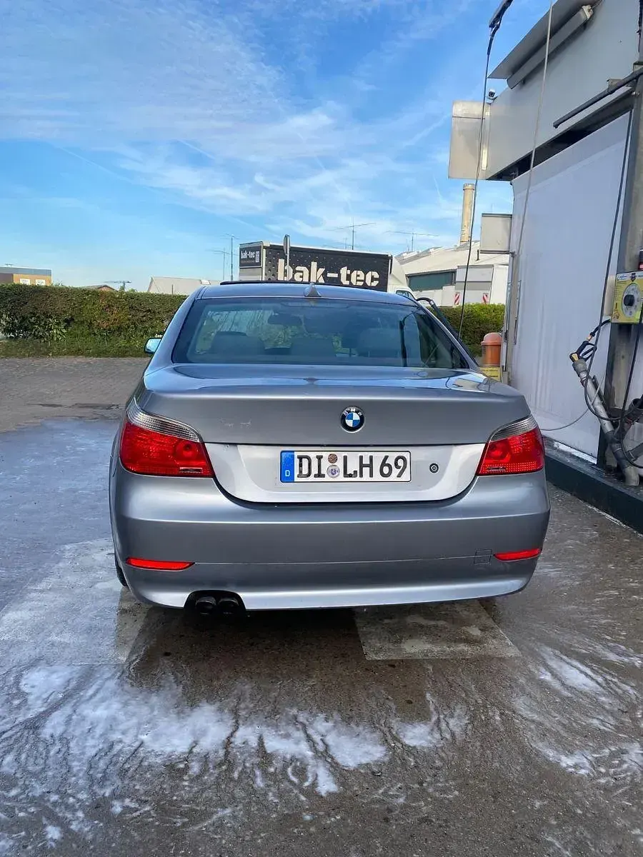 Usata BMW 520 170 CV (125 kW) 2003 Argento Berlina