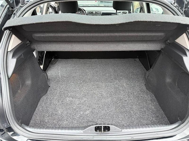 Gebraucht Citroën C3 110 PS (80 kW) 2019 Schwarz Kleinwagen