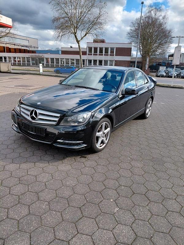 Gebraucht Mercedes C200 184 PS (135 kW) 2012 Schwarz Limousine