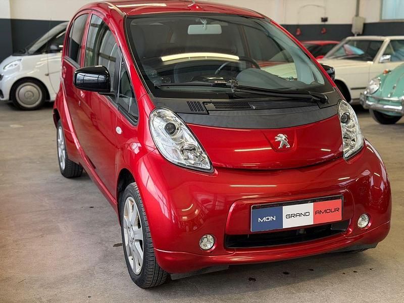 Gebraucht Peugeot iON Active 35 kW (48 PS) 2016 Rot Kleinwagen