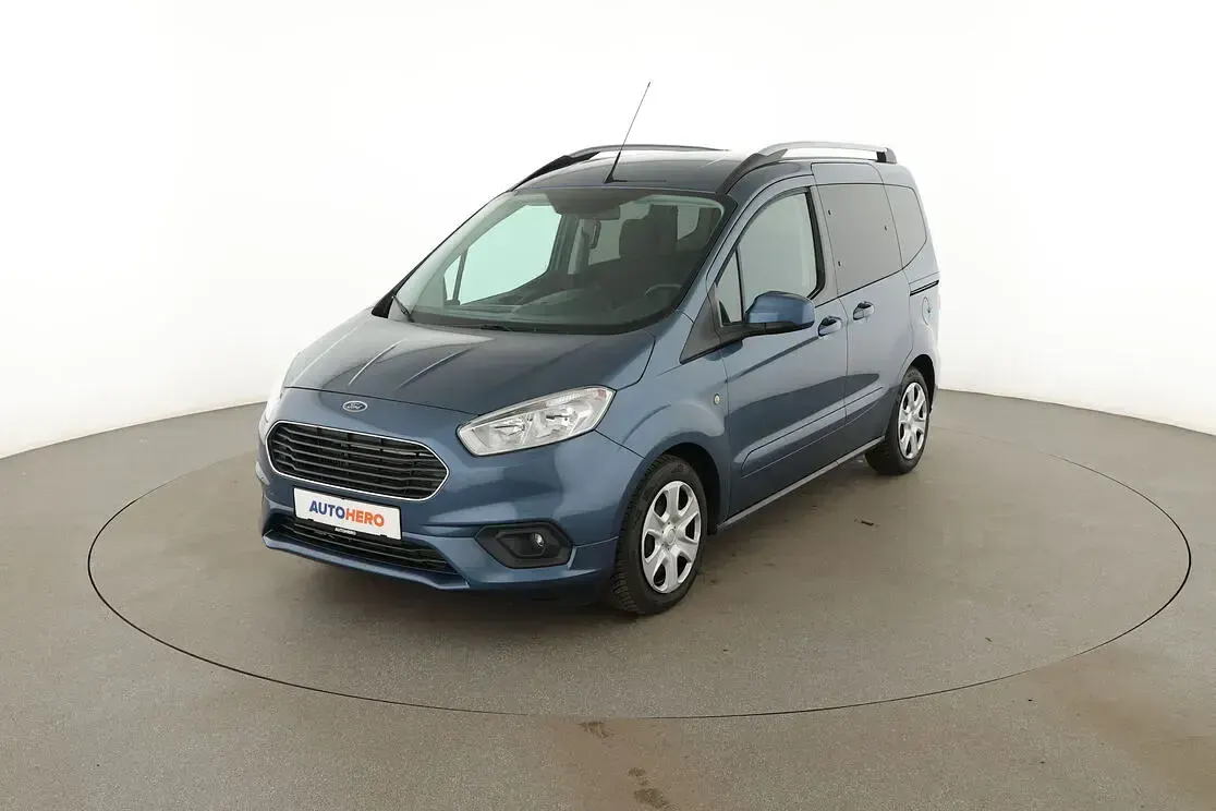 Gebraucht Ford Tourneo Courier Titanium 101 PS (74 kW) 2019 Van / Kleinbus