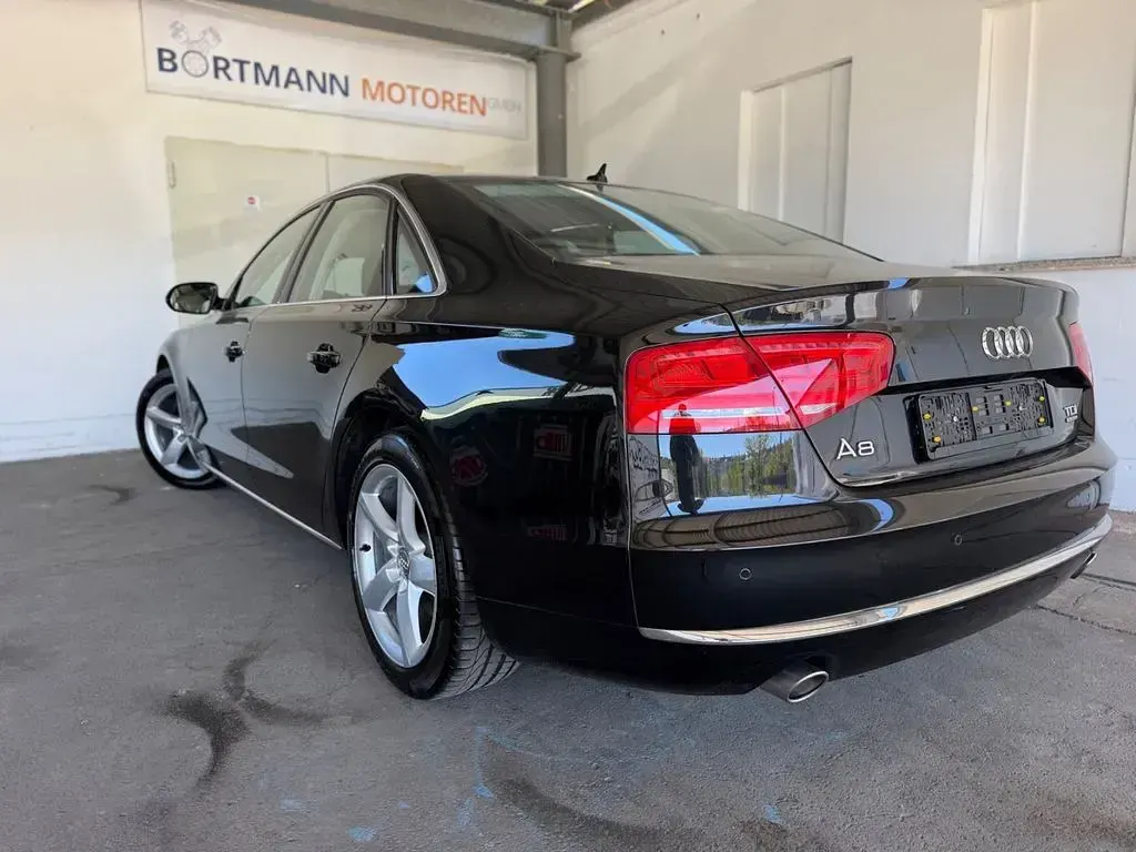 Gebraucht Audi A8 250 PS (183 kW) 2010 Schwarz Limousine