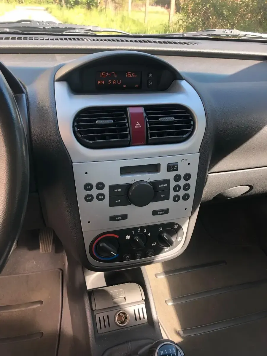 Usata Opel Corsa 80 CV (58 kW) 2004 Utilitaria