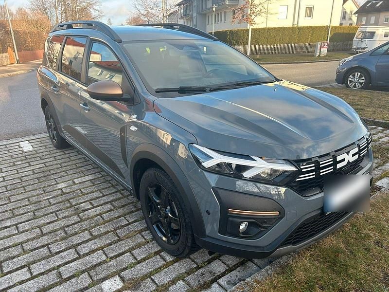 Gebraucht Dacia Jogger Extreme 101 PS (74 kW) 2025 Grau Van / Kleinbus