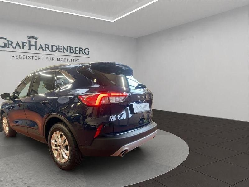Gebraucht Ford Kuga Titanium 152 PS (111 kW) 2022 Blau SUV