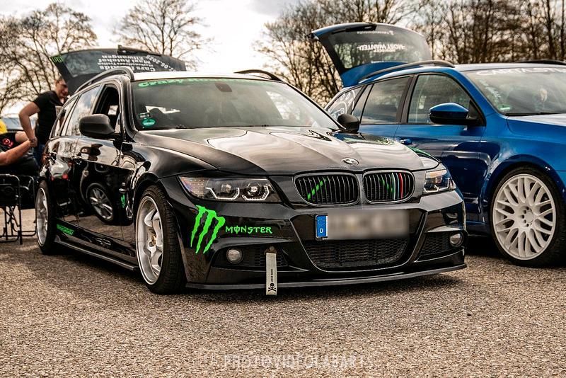 Gebraucht BMW 320 210 PS (154 kW) 2008 Schwarz Kombi