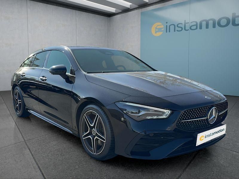 Gebraucht Mercedes CLA200 163 PS (119 kW) 2023 Schwarz Limousine