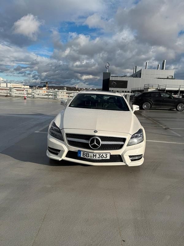 Gebraucht Mercedes CLS350 AMG 306 PS (225 kW) 2012 Weiß Limousine