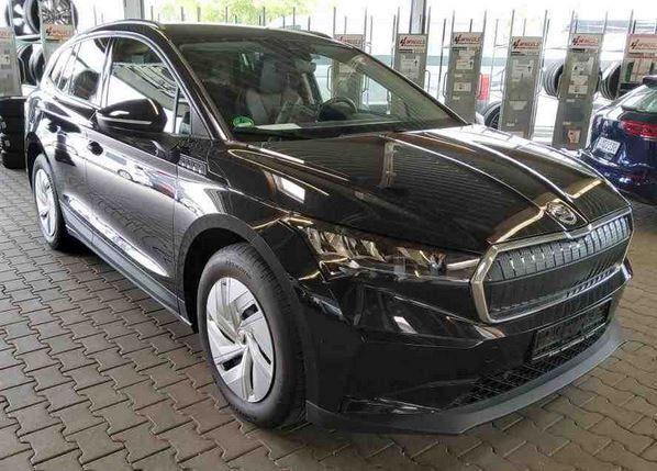Schwarz Gebraucht 2023 Skoda Enyaq iV Loft SUV | 23.990 € (Guter Preis) - Bild 1/4