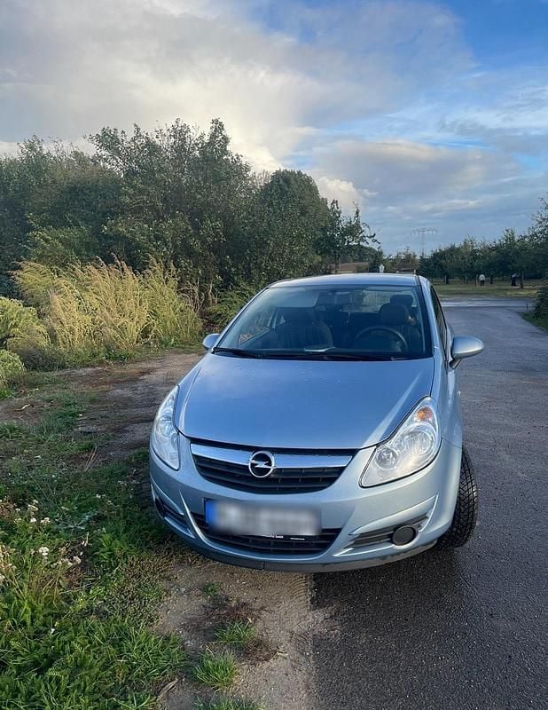 Silber Gebraucht 2008 Opel Corsa Kombi | 2.800 € (Guter Preis) - Bild 1/4