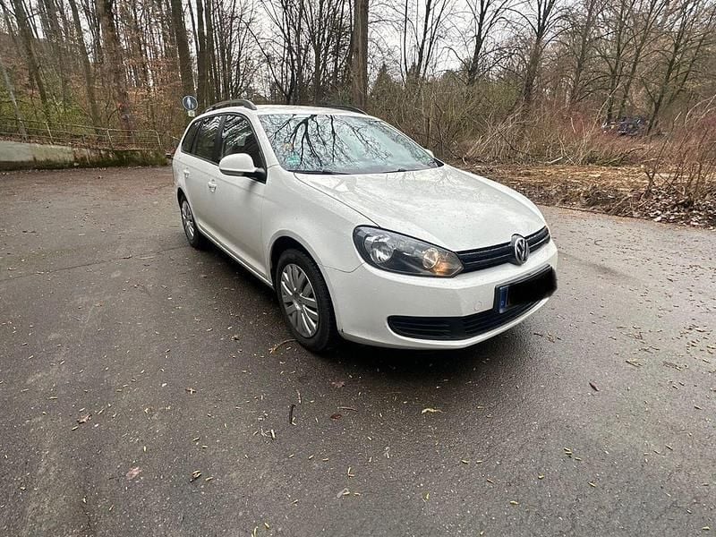 Gebraucht VW Golf VI 105 PS (77 kW) 2011 Weiß Kleinwagen