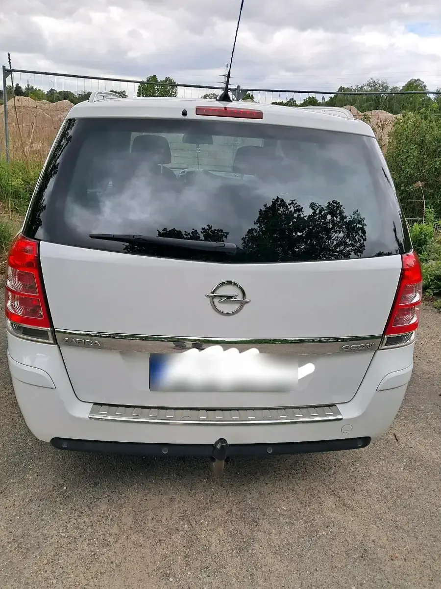 Gebraucht Opel Zafira 125 PS (91 kW) 2014 Weiß Van / Kleinbus