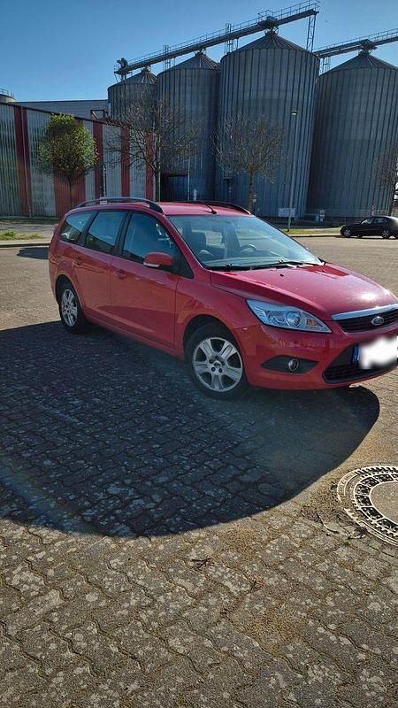 Second-hand Ford Focus 109 CP (80 kW) 2010 Roșu Break