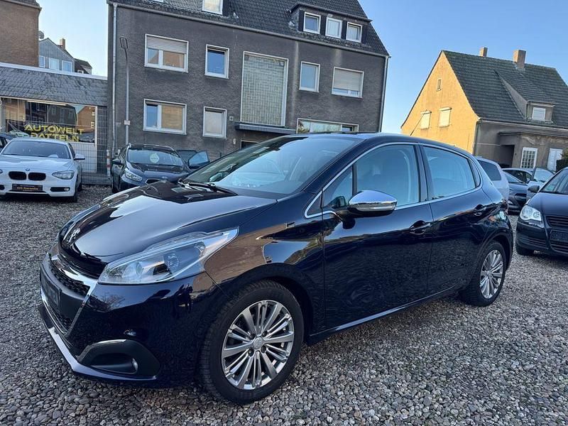 Gebraucht Peugeot 208 110 PS (80 kW) 2018 Kleinwagen