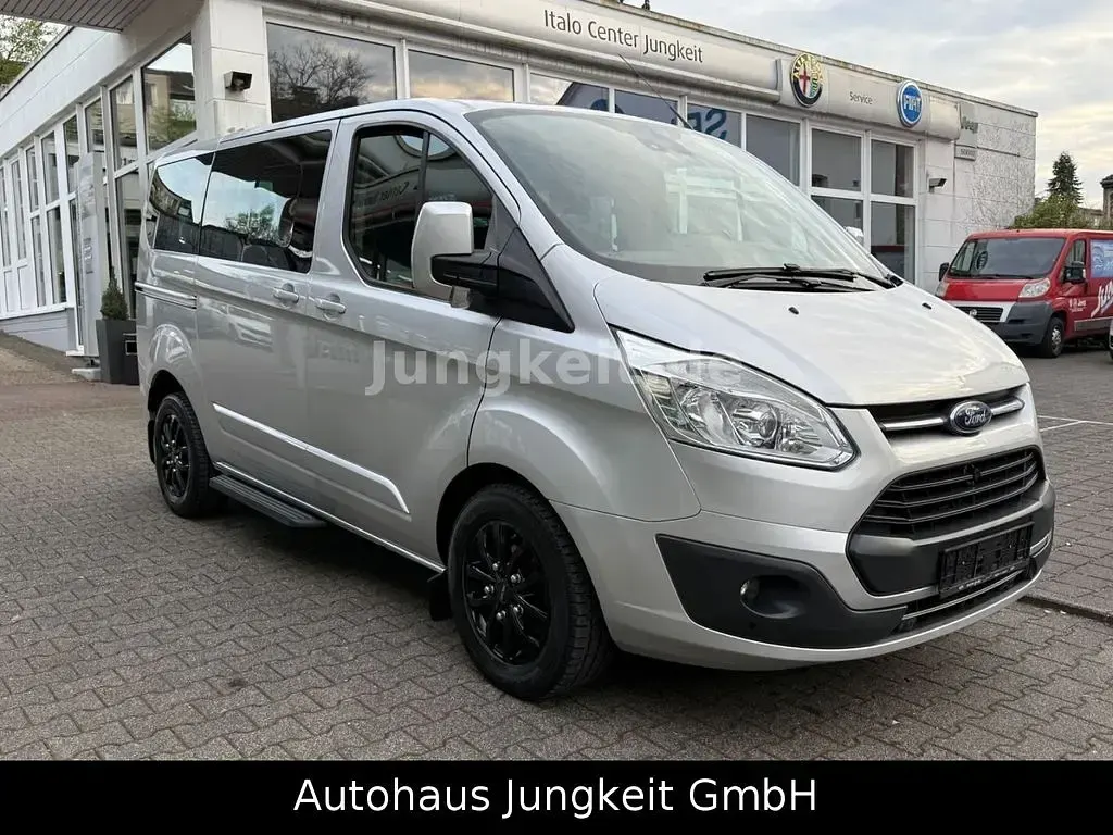 Gebraucht Ford Transit Titanium 170 PS (125 kW) 2016 Silber Kombi