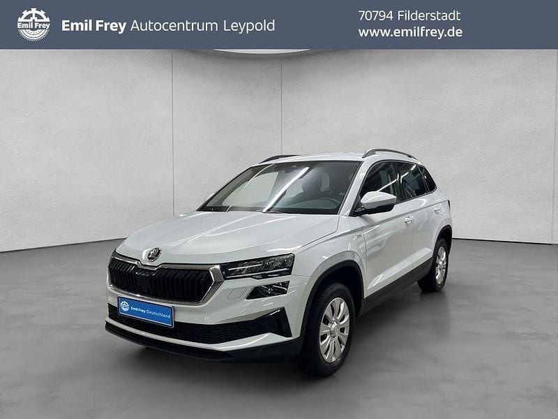 Weiß Gebraucht 2024 Skoda Karoq Selection SUV | 28.890 € (Guter Preis) - Bild 1/4