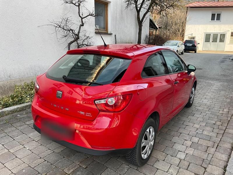 Gebraucht Seat Ibiza 70 PS (51 kW) 2009 Rot Limousine