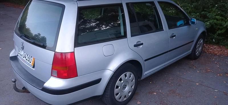 Silber Gebraucht 1999 VW Golf IV Kombi | 1.000 € (Guter Preis) - Bild 1/2