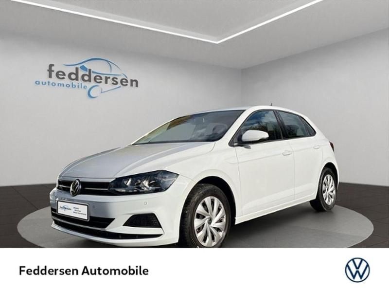 Pure white (metallic) Gebraucht 2021 VW Polo Comfortline Kleinwagen | 14.480 € (Fairer Preis) - Bild 1/4