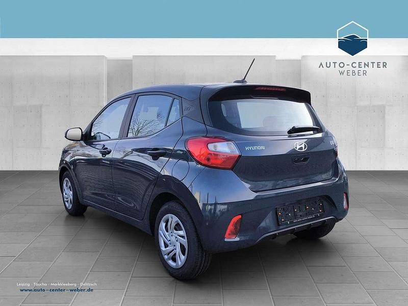 Neu Hyundai i10 Select 63 PS (46 kW) 2025 Grau Kleinwagen