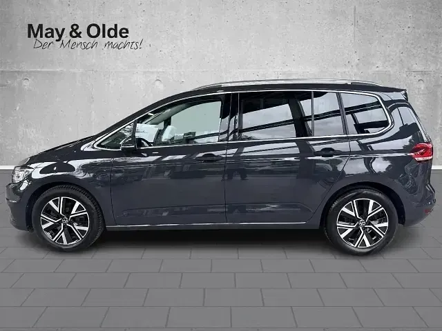 Gebraucht VW Touran Highline 150 PS (110 kW) 2021 Grau Van / Kleinbus