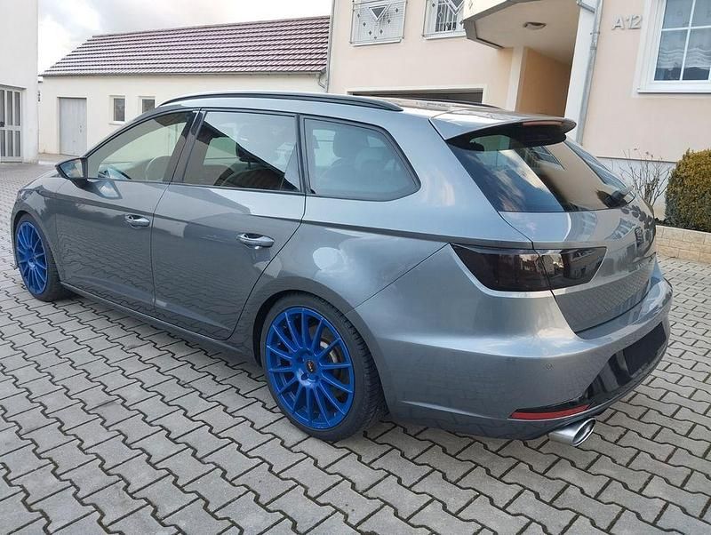 Gebraucht Seat Leon ST CUPRA 280 PS (205 kW) 2015 D grau/monsungrau/pirineos gre Kombi
