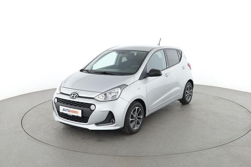 Silber Gebraucht 2019 Hyundai i10 YES! Kleinwagen | 12.410 € (Fairer Preis) - Bild 1/3