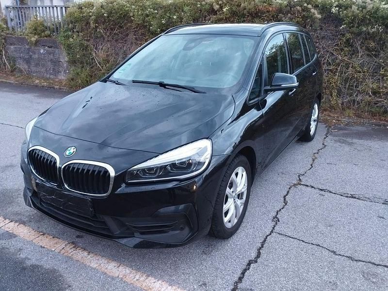 Schwarz Gebraucht 2019 BMW 220 Advantage Kombi | 24.200 € (Etwas zu teuer) - Bild 1/4