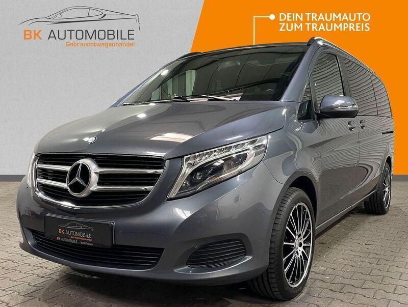 Grau Gebraucht 2016 Mercedes V250 Edition Van / Kleinbus | 38.900 € (Teuer) - Bild 1/4