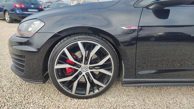 Gebraucht VW Golf VII GTI 220 PS (161 kW) 2015 Schwarz Limousine