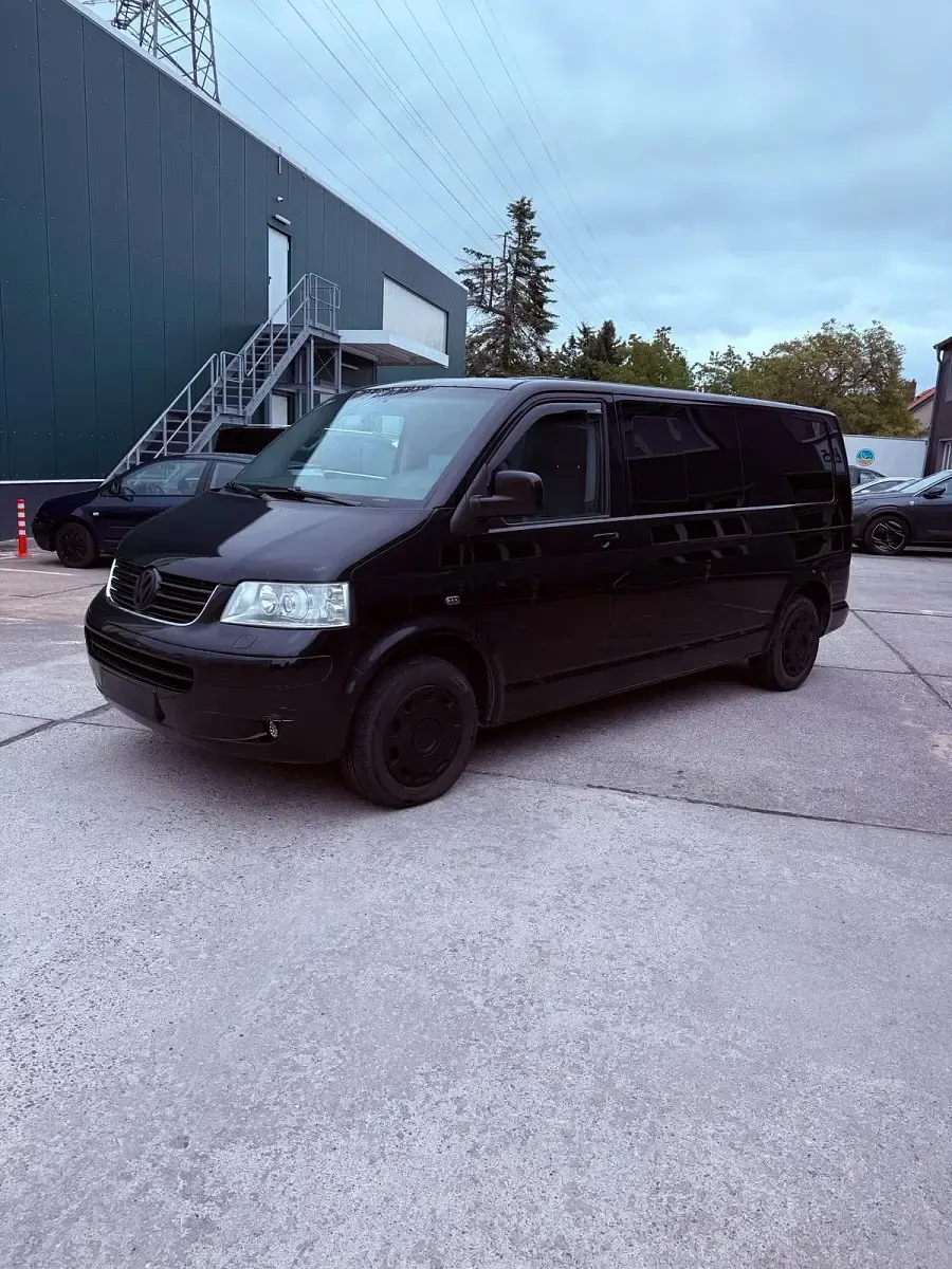 Gebraucht VW Caravelle 174 PS (127 kW) 2007 Schwarz Van