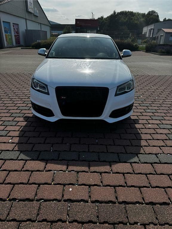 Weiß Gebraucht 2009 Audi S3 Sport Limousine | 15.000 € (Fairer Preis) - Bild 1/4
