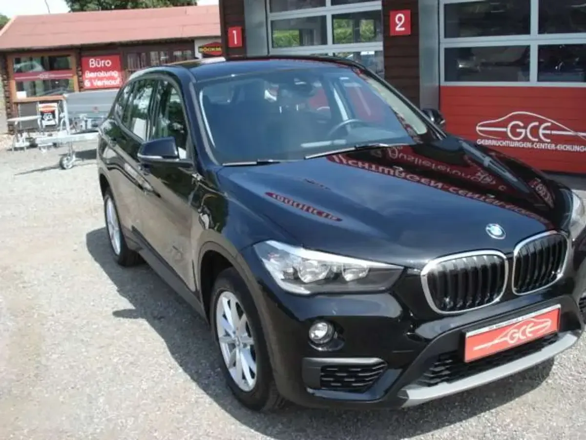 Gebraucht BMW X1 Advantage 140 PS (102 kW) 2017 Schwarz ii SUV