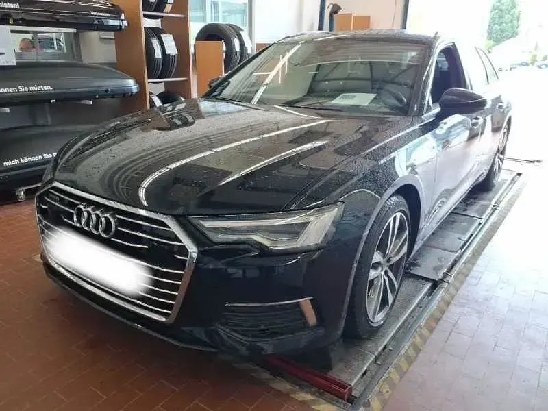 Gebraucht Audi A6 Premium 286 PS (210 kW) 2022 Mythosschwarz metallic Kombi