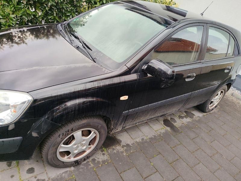 Gebraucht Kia Rio 97 PS (71 kW) 2007 Schwarz Limousine