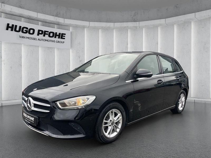 Gebraucht Mercedes B200 Style 150 PS (110 kW) 2021 Kosmosschwarz metalliclack Van / Kleinbus