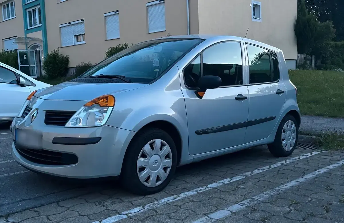 Gebraucht Renault Modus 88 PS (64 kW) 2006 Silber Van / Kleinbus
