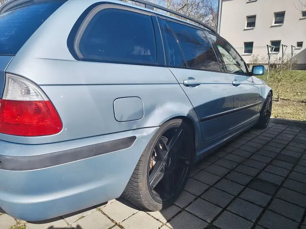 Gebraucht BMW 320 Performance 170 PS (125 kW) 2004 Grau Kombi