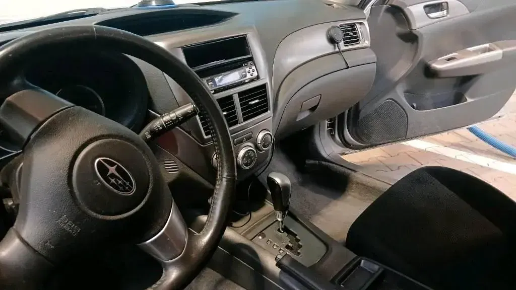 Occasion Subaru Impreza 107 ch (78 kW) 2010 Argent Citadine
