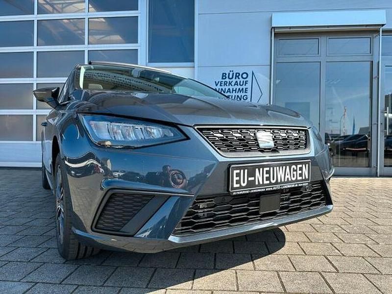Grau Neu 2025 Seat Ibiza Limousine | 23.475 € - Bild 1/4