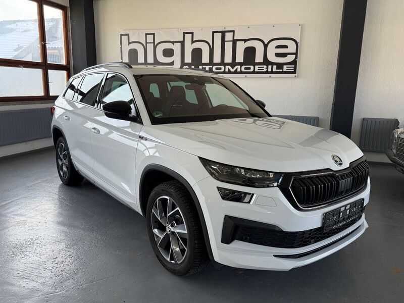 Moonweiss metallic Gebraucht 2023 Skoda Kodiaq SportLine SUV | 40.980 € (Fairer Preis) - Bild 1/4