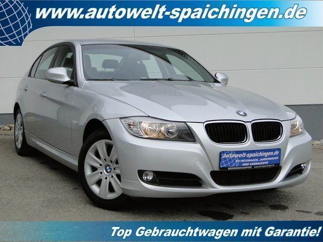 Gebraucht BMW 318 143 PS (105 kW) 2009 Silber metallic Limousine