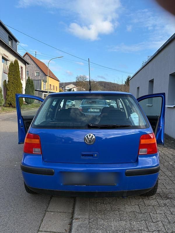 Gebraucht VW Golf IV 1998 Blau Kleinwagen