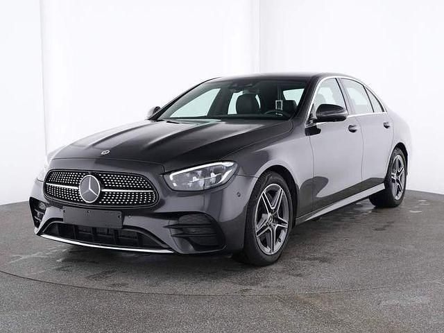 Graphitgrau met. Gebraucht 2023 Mercedes E200 AMG Limousine | 49.950 € (Etwas zu teuer) - Bild 1/4