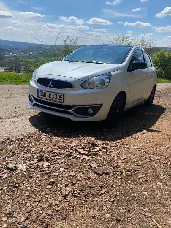 Second-hand Mitsubishi Space Star Edition+ 80 CP (58 kW) 2020 Negru Hatchback