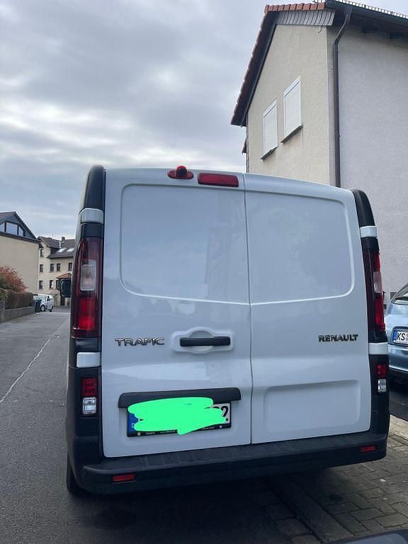 Gebraucht Renault Trafic 95 PS (69 kW) 2019 Weiß Van / Kleinbus