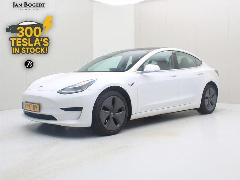 Weiß Gebraucht 2020 Tesla Model 3 Standard Range Limousine | 18.900 € (Superpreis) - Bild 1/4